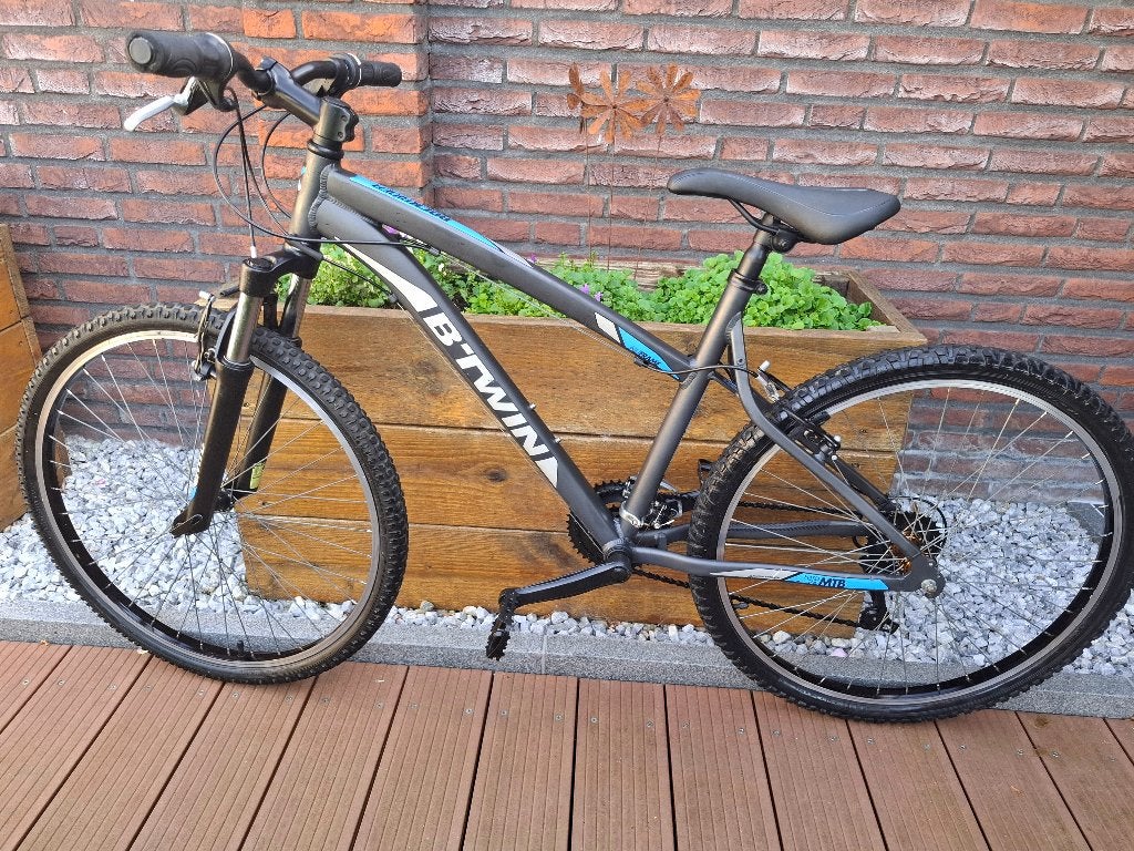 Als nieuw, Rockrider ST340 mountainbike maat M + voorvering, Vélos & Vélomoteurs, Autres marques, Frein sur jante, 45 à 49 cm