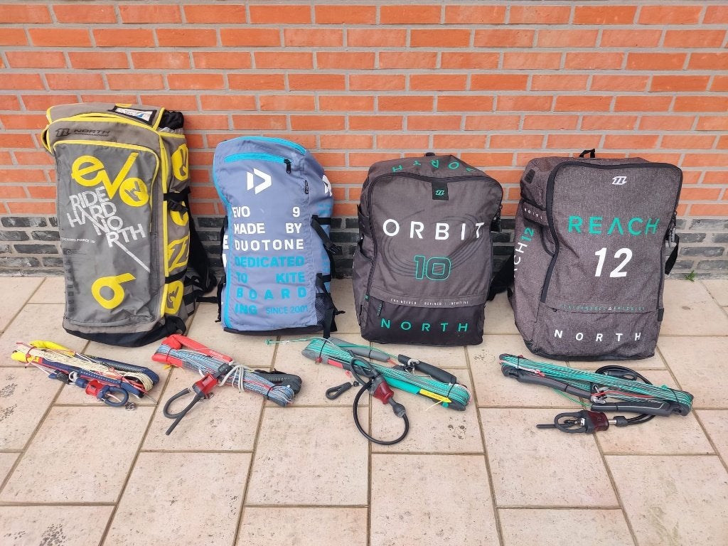 Complete set: kites & bars (North / Duotone) 6, 9, 10, 12m, Sports nautiques & Bateaux, Kitesurf, 9 m², Enlèvement, Pas de planche