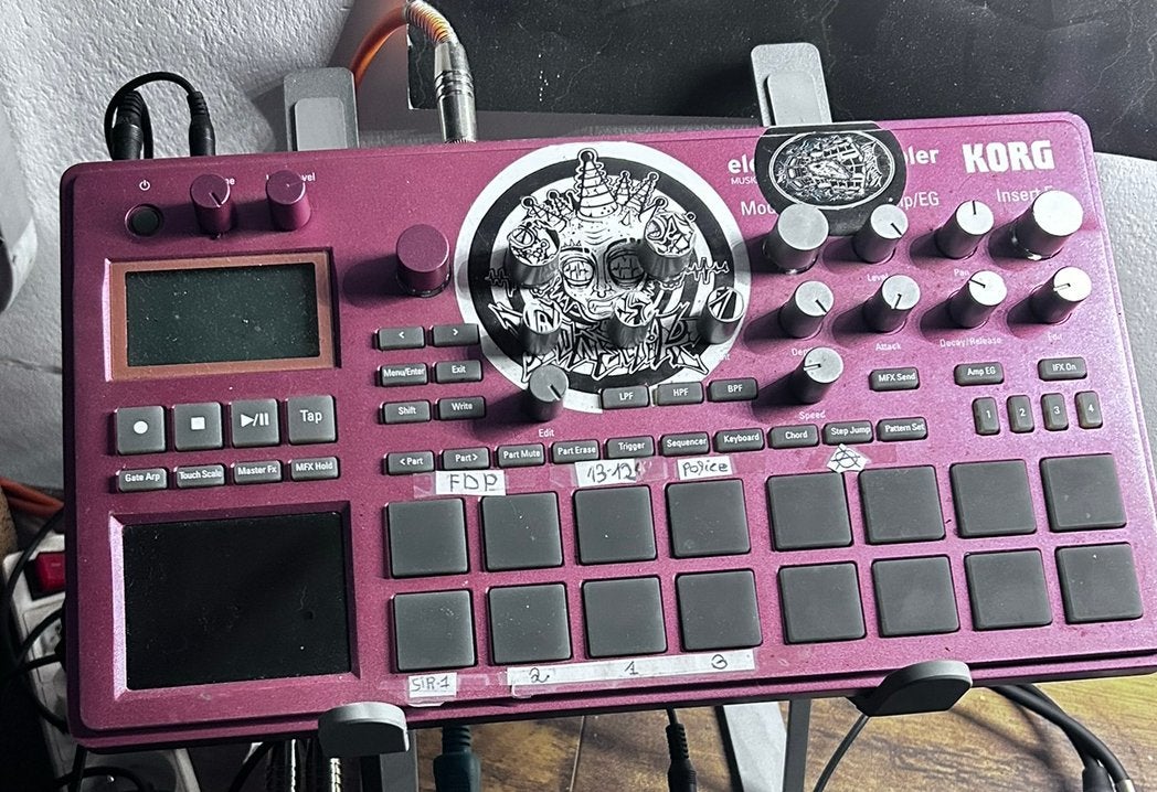 Korg es2, Enlèvement, Utilisé