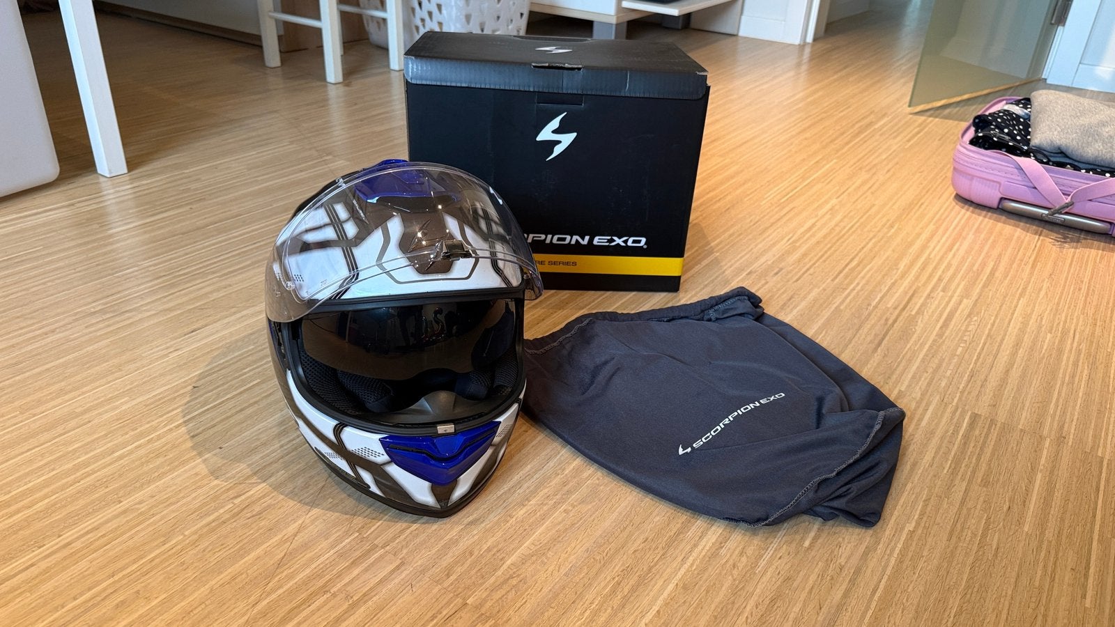 Scorpion 1400 EXO air maat S binnenliner gewassen, Motos, Vêtements | Casques de moto, Enlèvement, S