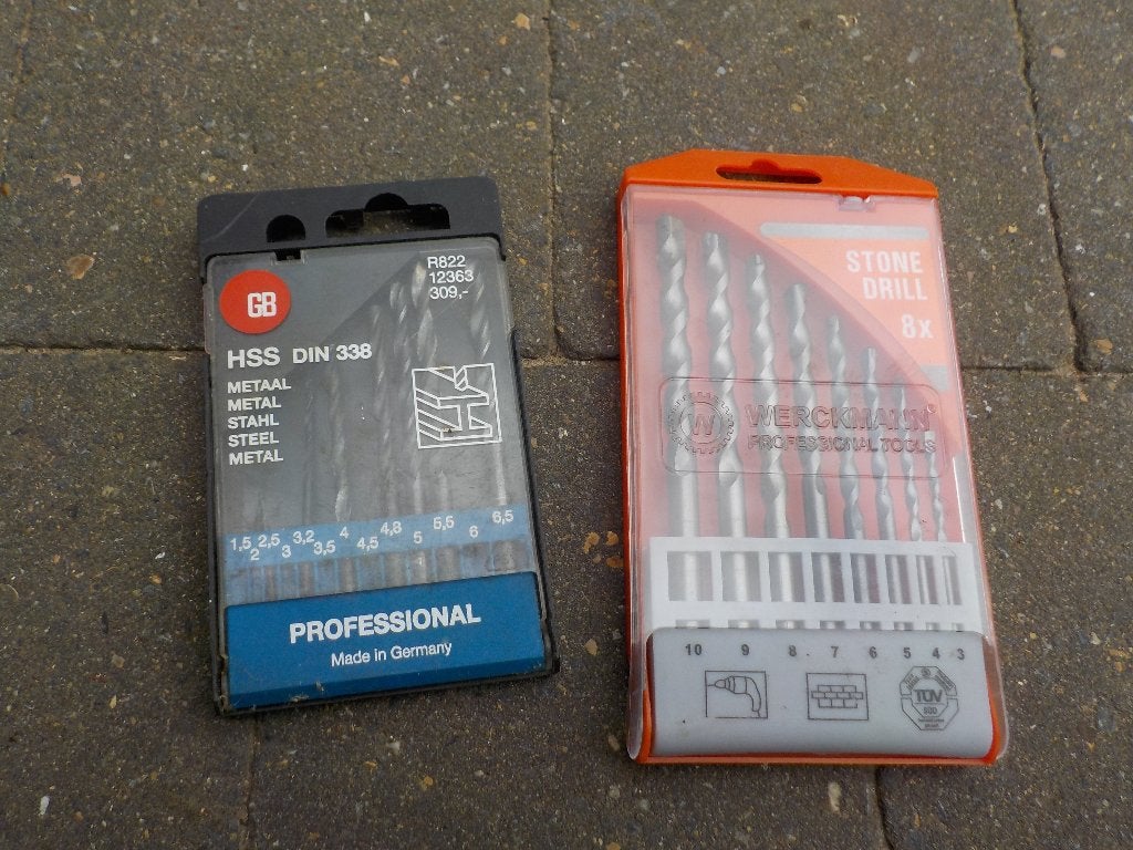 2 doosjes met boren, Bricolage & Construction, Outillage | Foreuses, Enlèvement