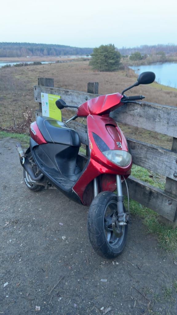 Scooter Peugeot Vivacity a klasse, Fietsen en Brommers, Ophalen, Tweetakt, Klasse A (25 km/u), Zo goed als nieuw