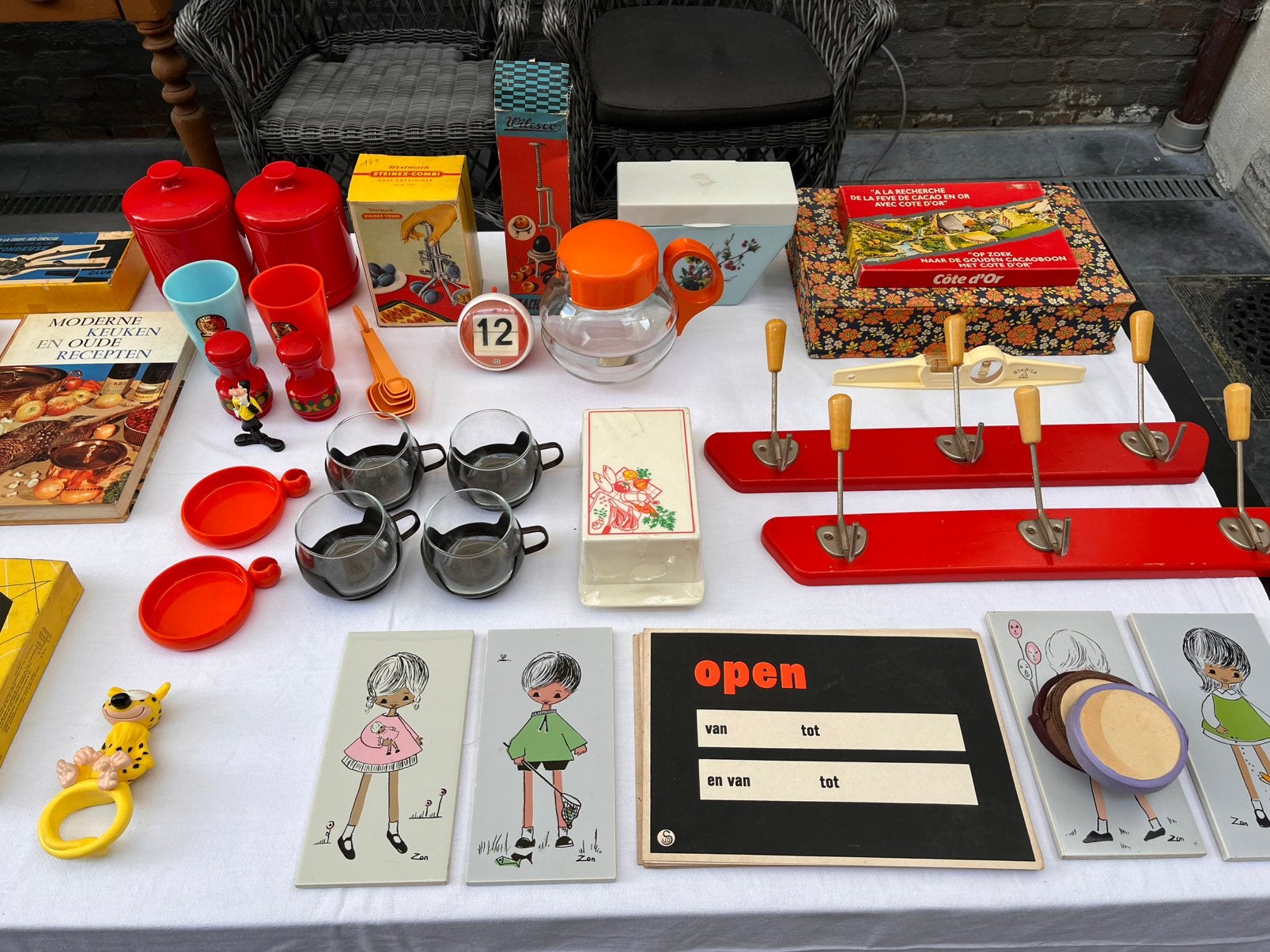 Lot vintagespullen, Enlèvement