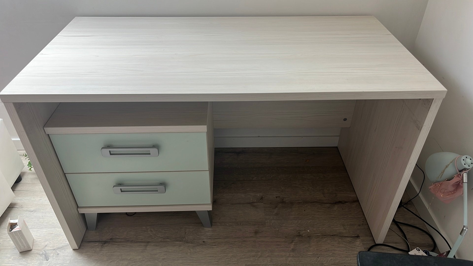 licht houten bureau, Overige typen, Zo goed als nieuw, Overige merken, 66 cm