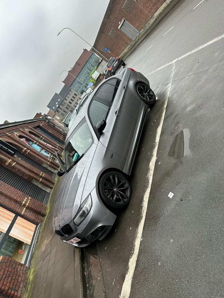 bmw e90, Auto's, Achterwielaandrijving, Zwart, Leder, Zilver of Grijs