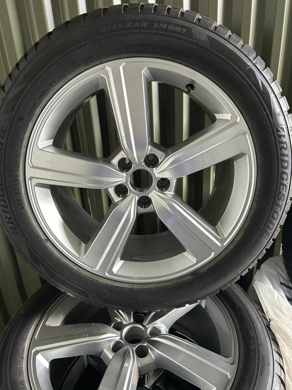 Winterwielen Audi Q8 e-tron, Ophalen, Winterbanden, Velg(en)