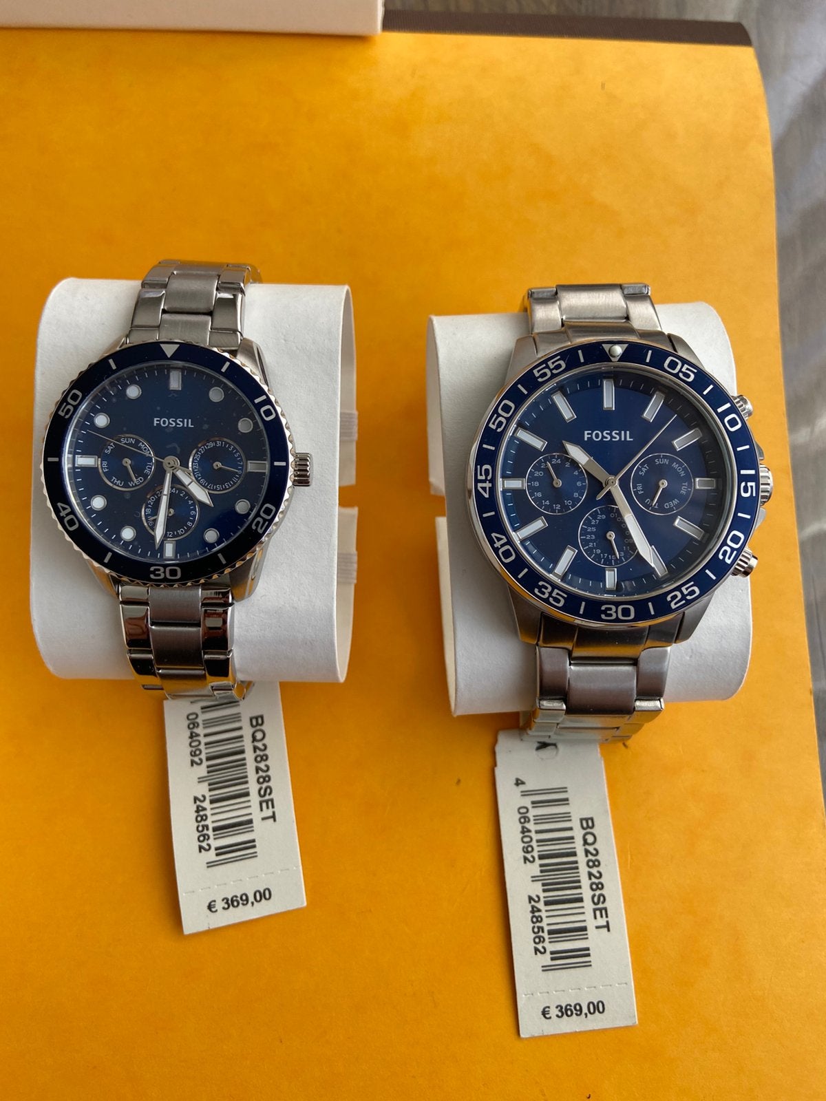 2️⃣ deux montre homme et femme neuves, Bijoux, Sacs & Beauté, Montres | Hommes, Enlèvement ou Envoi, Comme neuf