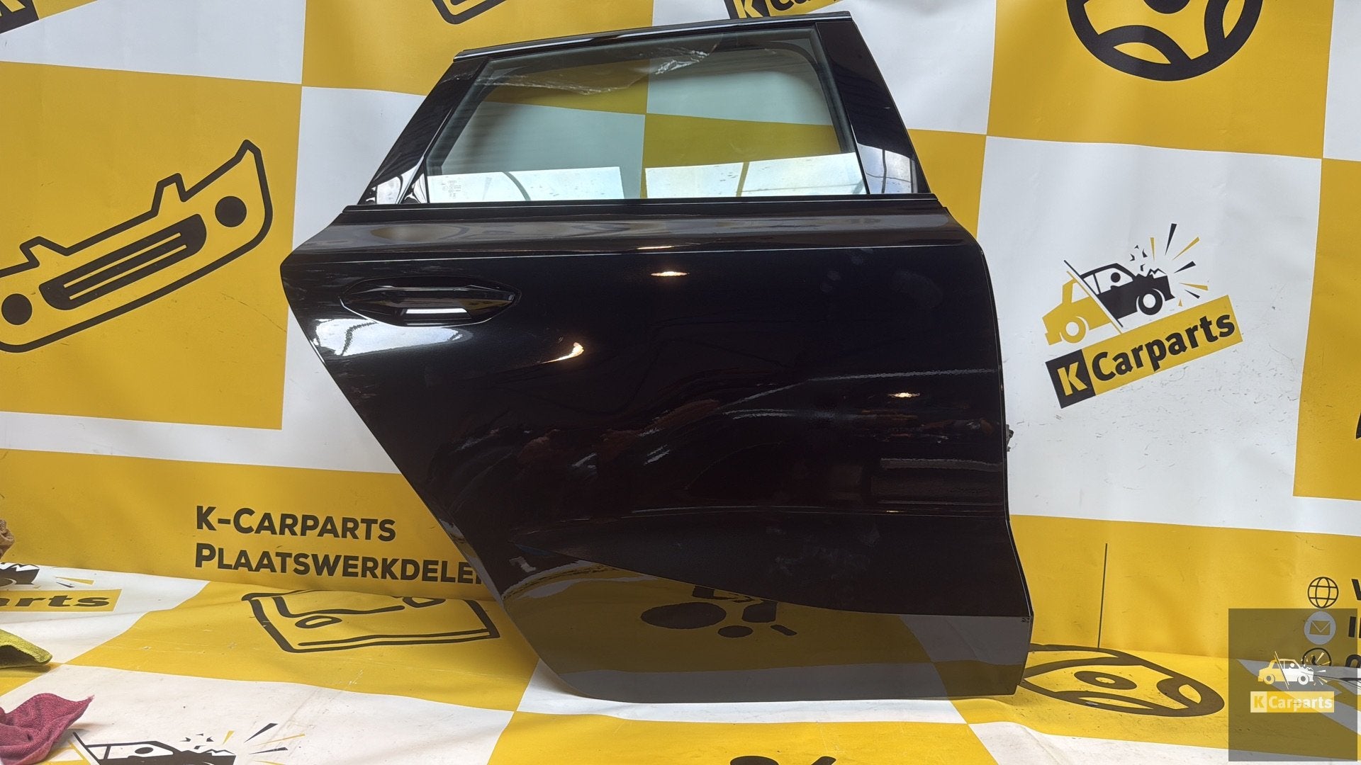 Audi A3 8Y S3 RS3 Sportback Porte arri re droite d'origine, Autos : Pièces & Accessoires, Carrosserie & Tôlerie, AUDI AG, Auto-Union-Strasse 1
85045  Ingolstadt, DE