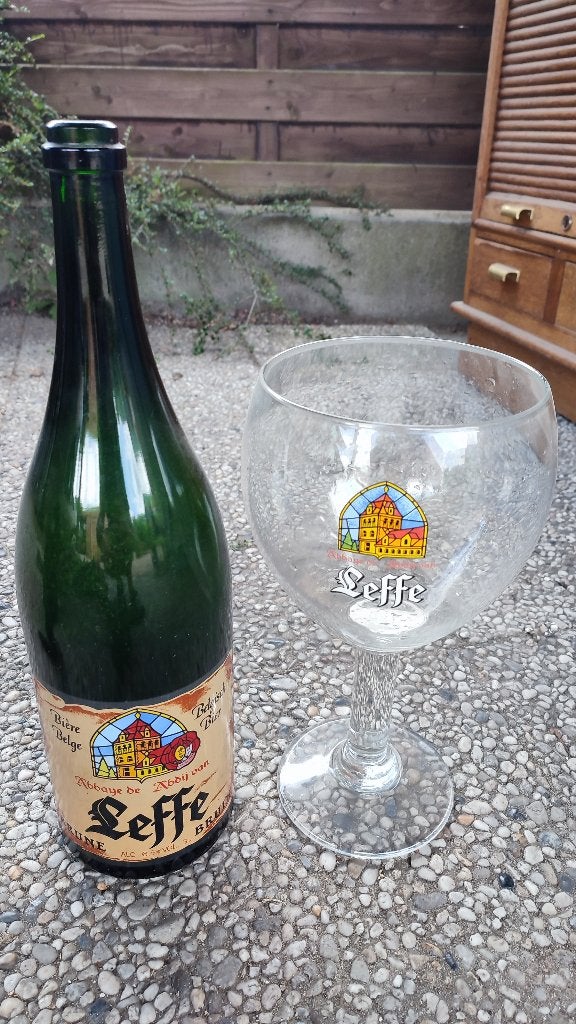 Groot Leffe glas + fles, Verzamelen, Ophalen of Verzenden, Zo goed als nieuw, Bierglas