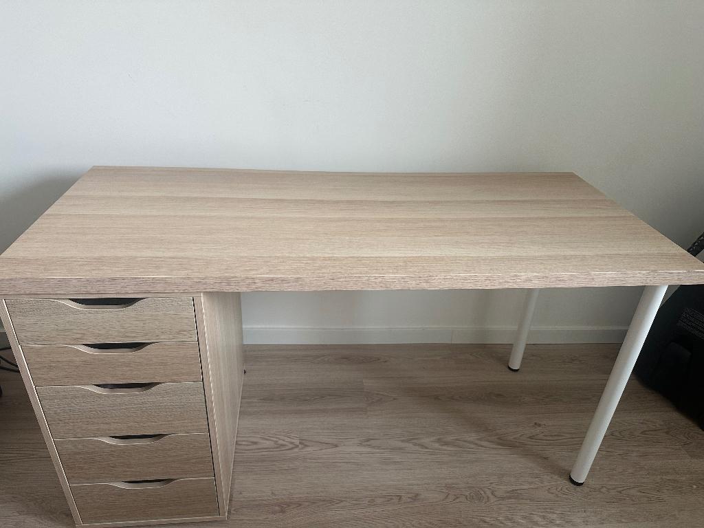 Table de bureau Ikea, Avec tiroirs, Comme neuf, Enlèvement, IKEA