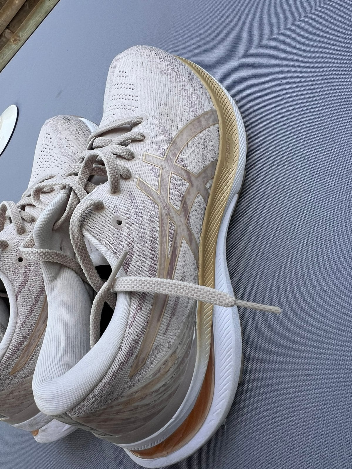 Asics lite truss FFblast+, ahar+, eu41,5 beige, Sport en Fitness, Loopsport en Atletiek, Ophalen of Verzenden, Zo goed als nieuw