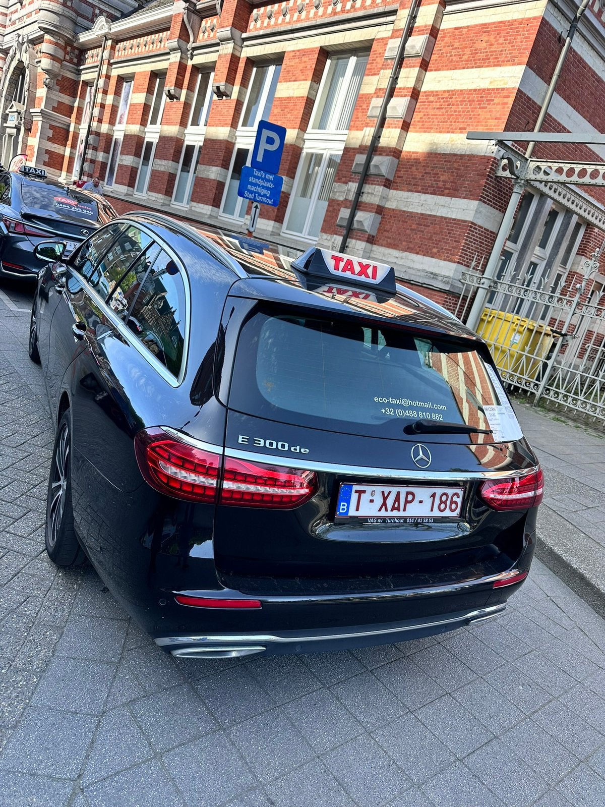Mercedes E300de diesel en hybride, Auto's, Automaat, Leder en Stof, Zwart, Elektrische koffer