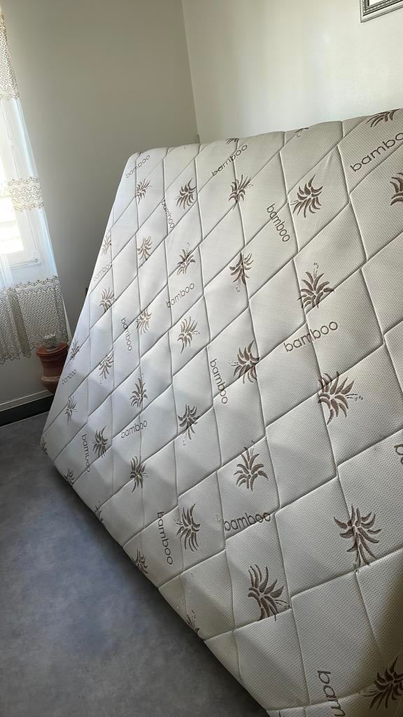 Matelas 160x200, Maison & Meubles, Chambre à coucher | Matelas & Sommiers, Enlèvement, Comme neuf, Matelas