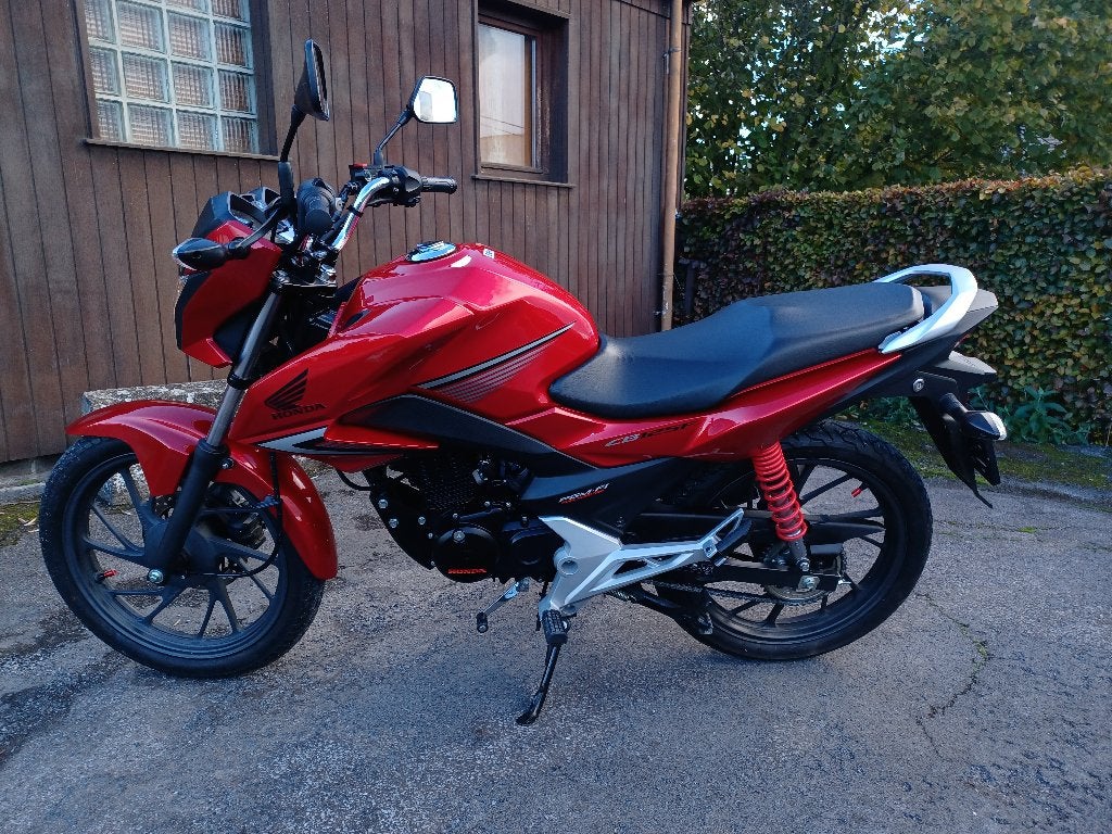 HONDA CBF 125, Motos, Enlèvement, Utilisé