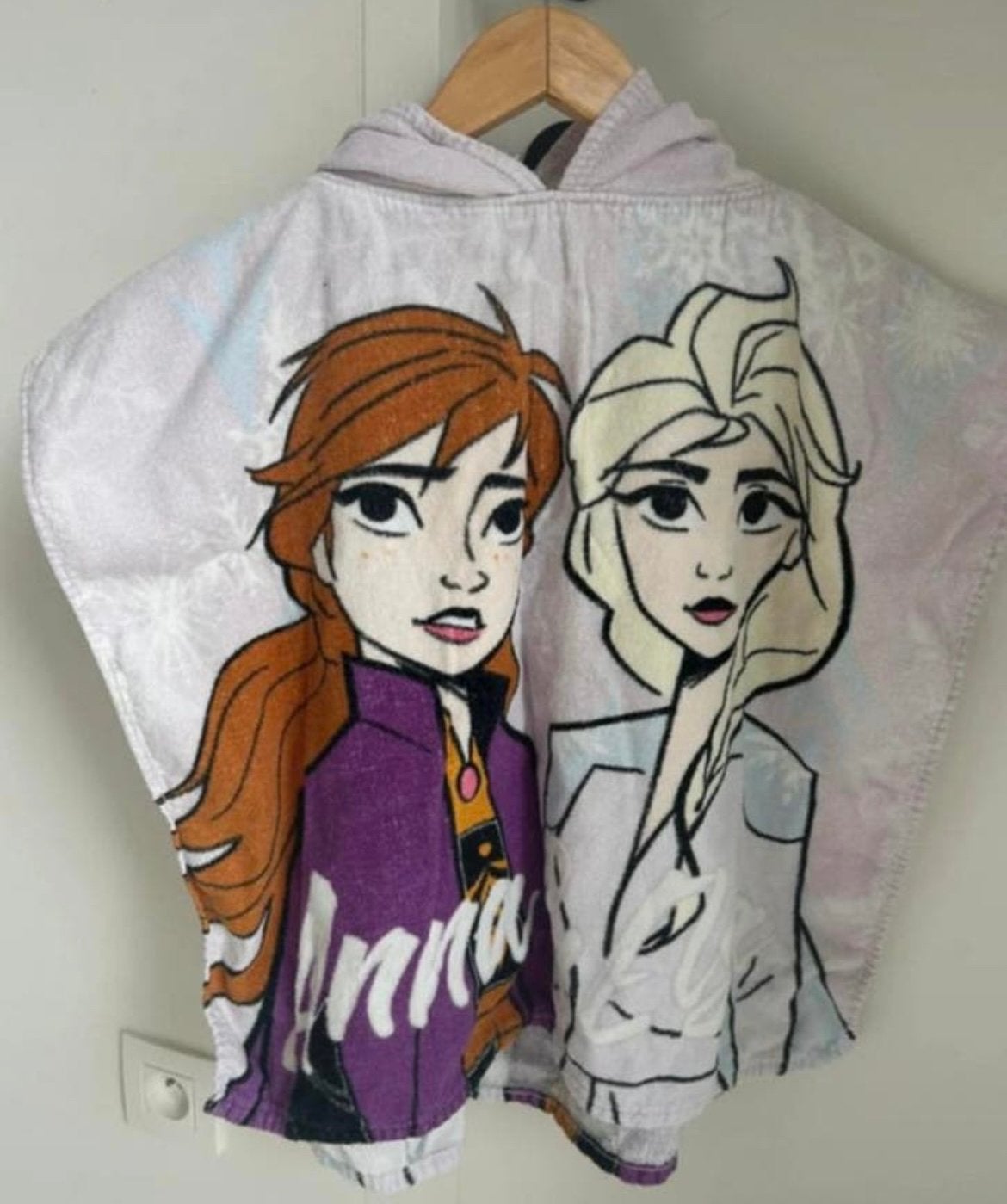 Zwemponcho Frozen - 4/5 jaar, Kinderen en Baby's, Kinderkleding | Kinder-zwemkleding, Gebruikt, Maat 104, Meisje, Ophalen of Verzenden