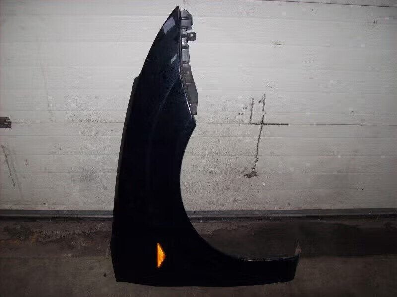 SPATBORD RECHTS VOOR Ford Focus 1 Wagon (01-1998/11-2004), Gebruikt, Ophalen of Verzenden, Ford-Werke GmbH, Henry-Ford-Straße 1 50735 Köln, DE