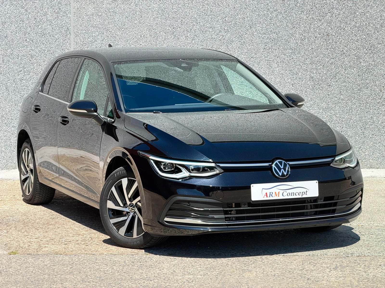 Volkswagen Golf 8 1.4 Hybride 2024 GARANTIE 12 Mois, Automaat, Alcantara, Zwart, Bedrijf