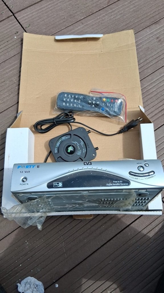 Digitale Satelliet ontvanger, TV, Hi-fi & Vidéo, Antennes paroboliques, Enlèvement, Neuf, Accessoires d'antenne (parabolique)