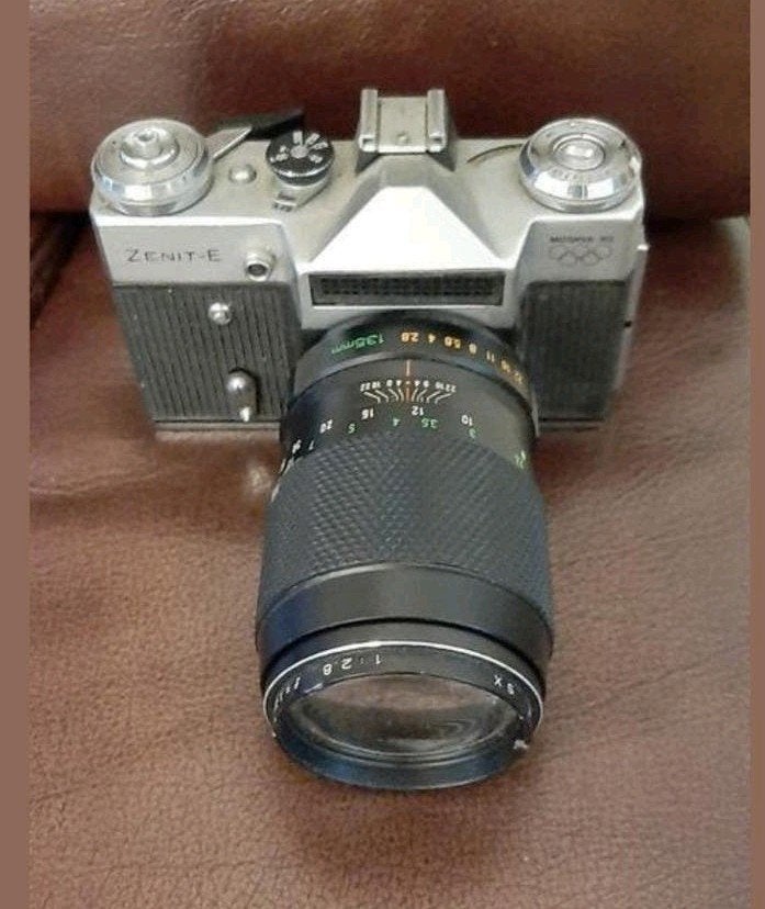 Appareil photo reflex Zenit-E vintage avec objectif assorti., TV, Hi-fi & Vidéo, Appareils photo analogiques, Enlèvement ou Envoi