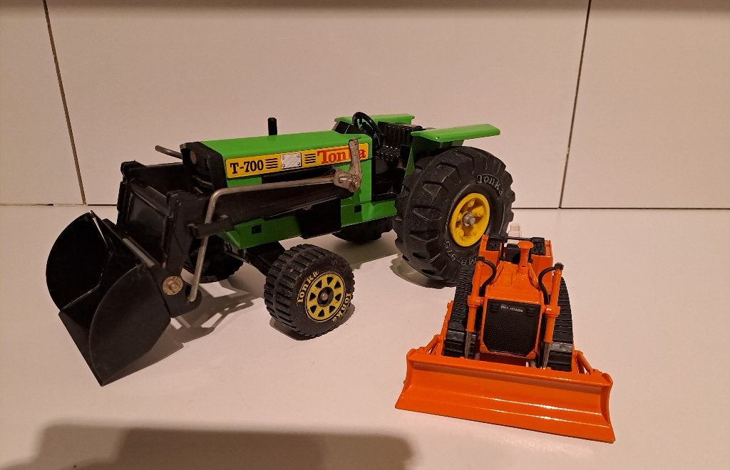 Tonka tractor en Ros Fiat-Hitachi schaalmodellen, Enlèvement, Utilisé