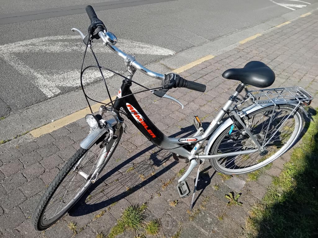Gewone damesfiets Rambler met versnellingen., Fietsen en Brommers, Ophalen, Gebruikt, Overige merken, Versnellingen