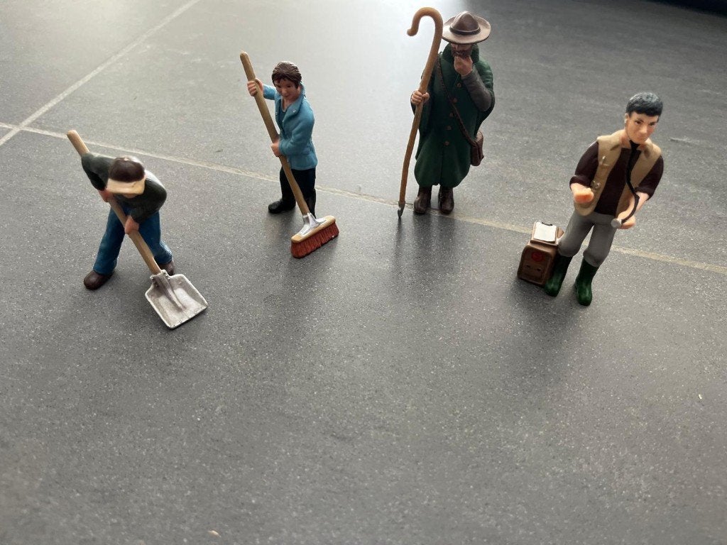 4 fermiers schleich, Enlèvement ou Envoi, Comme neuf, 1:35 à 1:50, Personnage ou Figurines