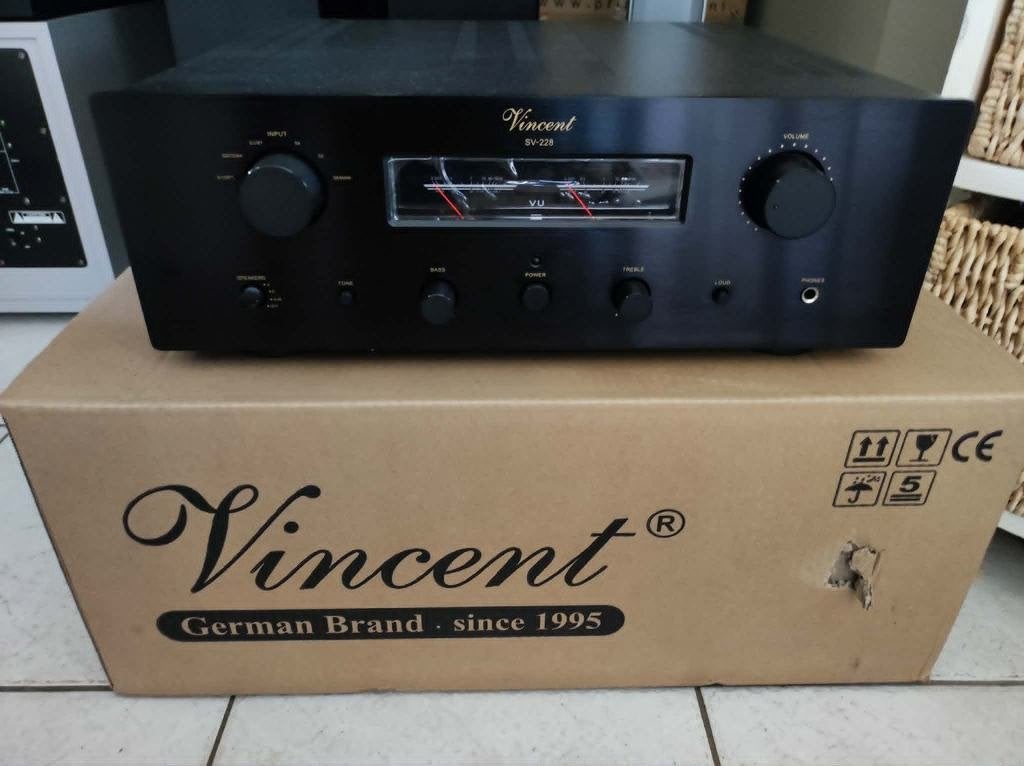 VINCENT SV228 HYBRID Hi-End VERSTERKER MET BLUETOOTH, Audio, Tv en Foto, Versterkers en Ontvangers, Ophalen of Verzenden, Zo goed als nieuw