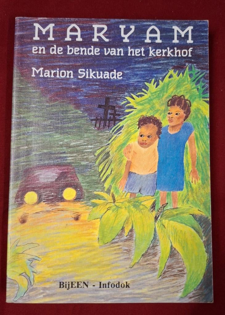 Boek : Maryam en de bende van het kerkhof / Marion Sikuade, Boeken, Kinderboeken | Jeugd | 10 tot 12 jaar, Ophalen of Verzenden