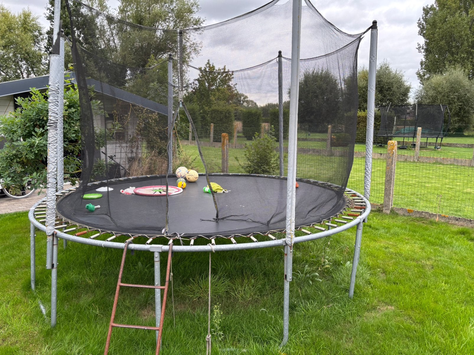 Trampoline, Ophalen, Gebruikt