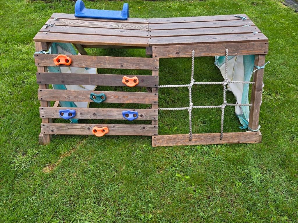 Houten speeltuig met schuifaf en klim, Enlèvement