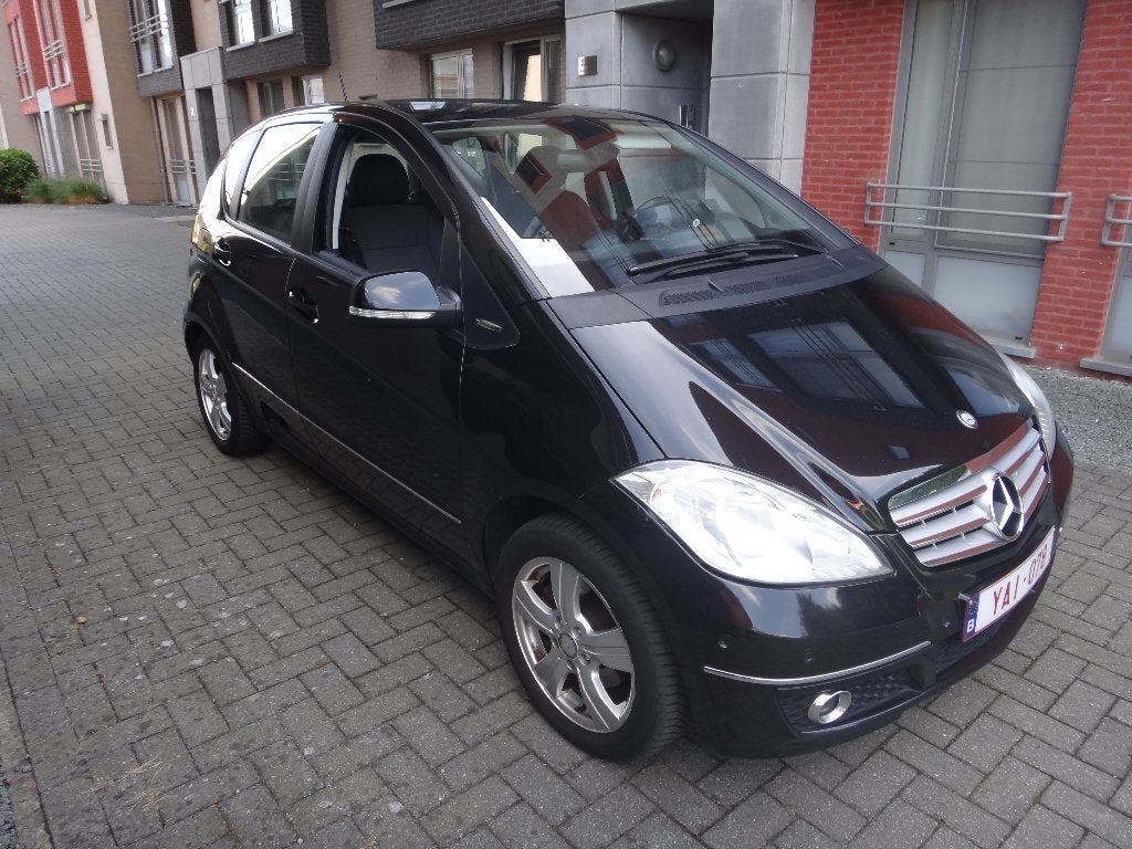 Mercedes A180 CDI Avangarde 2010, Autos, Mercedes-Benz, Achat, Boîte manuelle, Noir, 5 portes