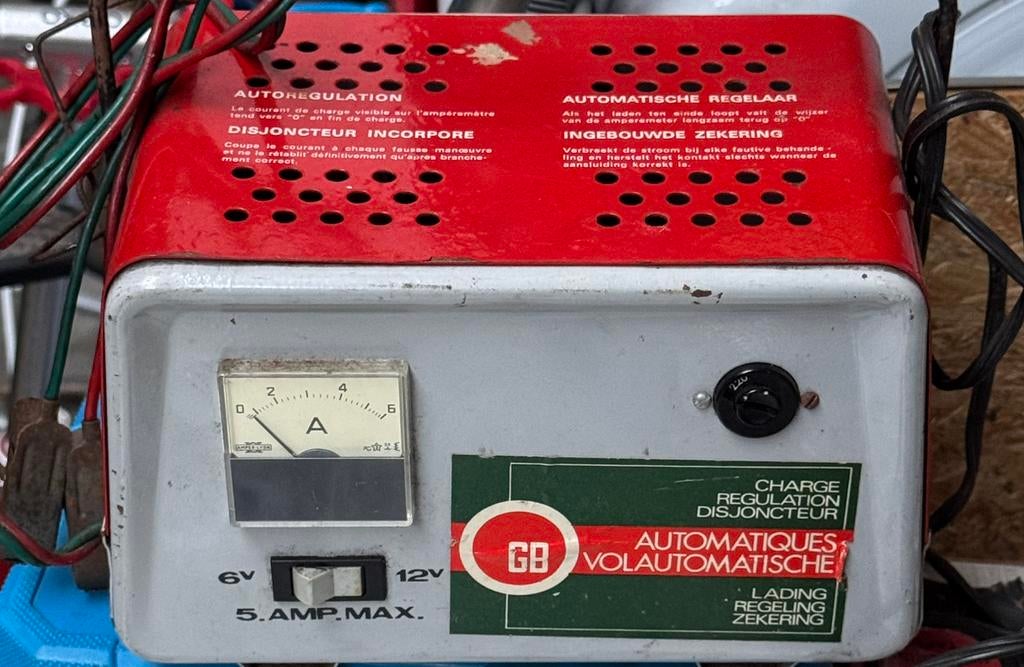 6 volt acculader - 12 volt batterij, Ophalen, Gebruikt