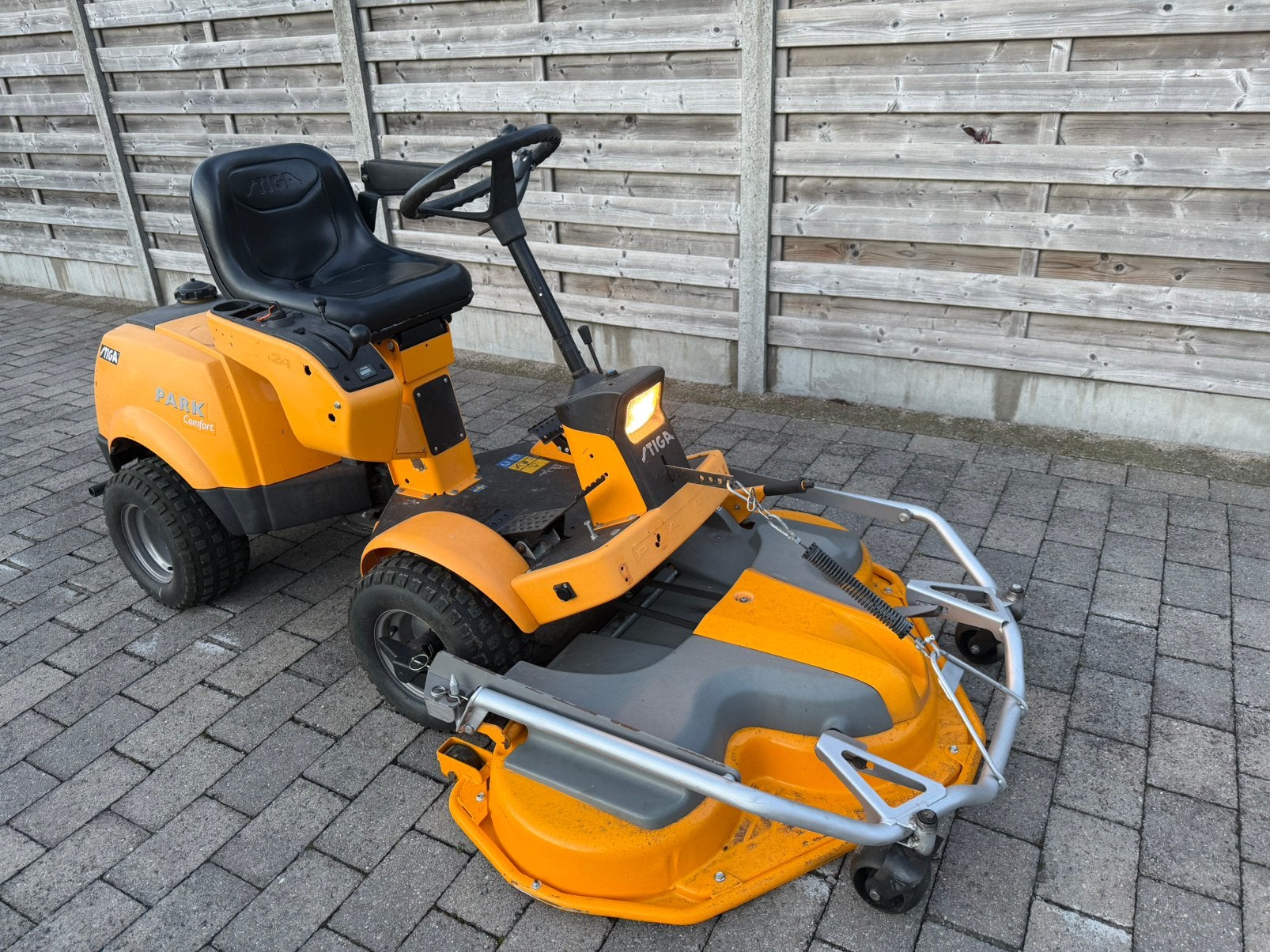 Stiga park zitmaaier te koop., Enlèvement, Utilisé, Démarrage électrique, 120 cm ou plus