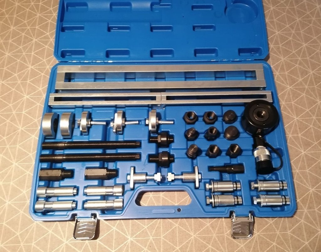Tracteur à injecteur hydraulique 10 tonnes avec pont LUXE ve, Envoi