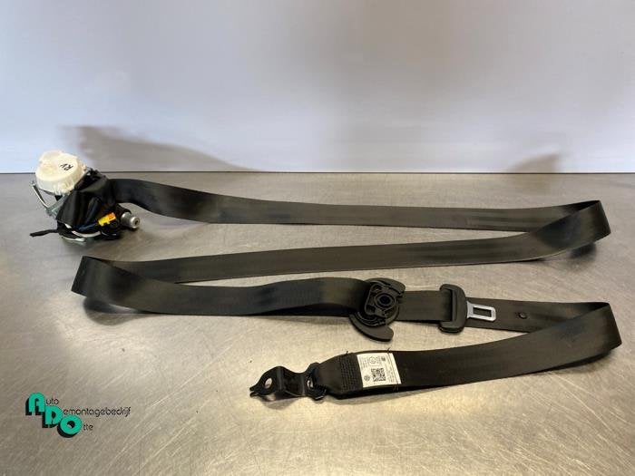 Ceinture de sécurité avant droite d'un Volkswagen Polo (Po, Volkswagen, -, 3 mois de garantie, Utilisé
