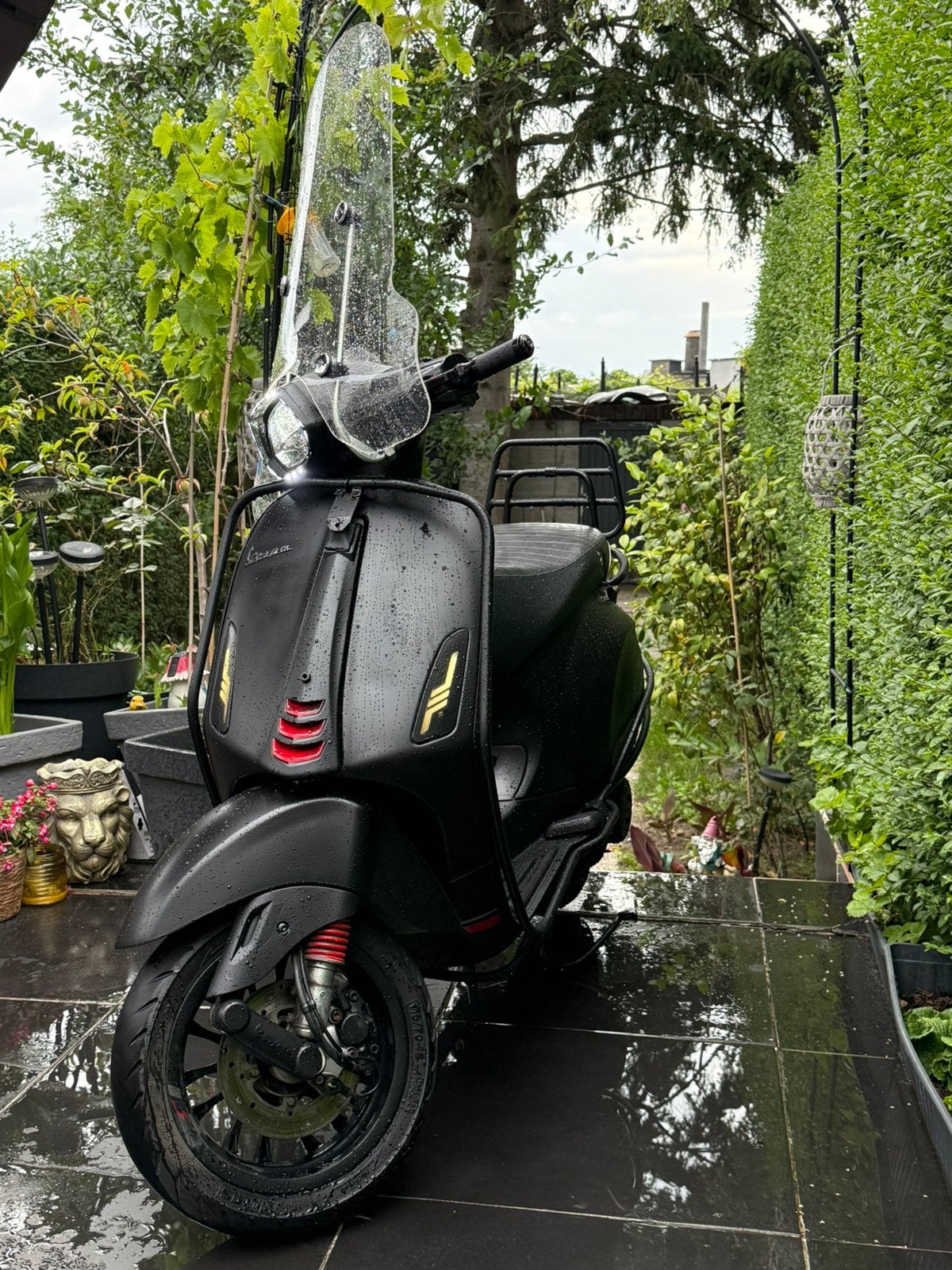 Vespa sprint 80cc, Fietsen en Brommers, Scooters | Piaggio, Zo goed als nieuw, Overige modellen, Klasse A (25 km/u), Benzine, Ophalen