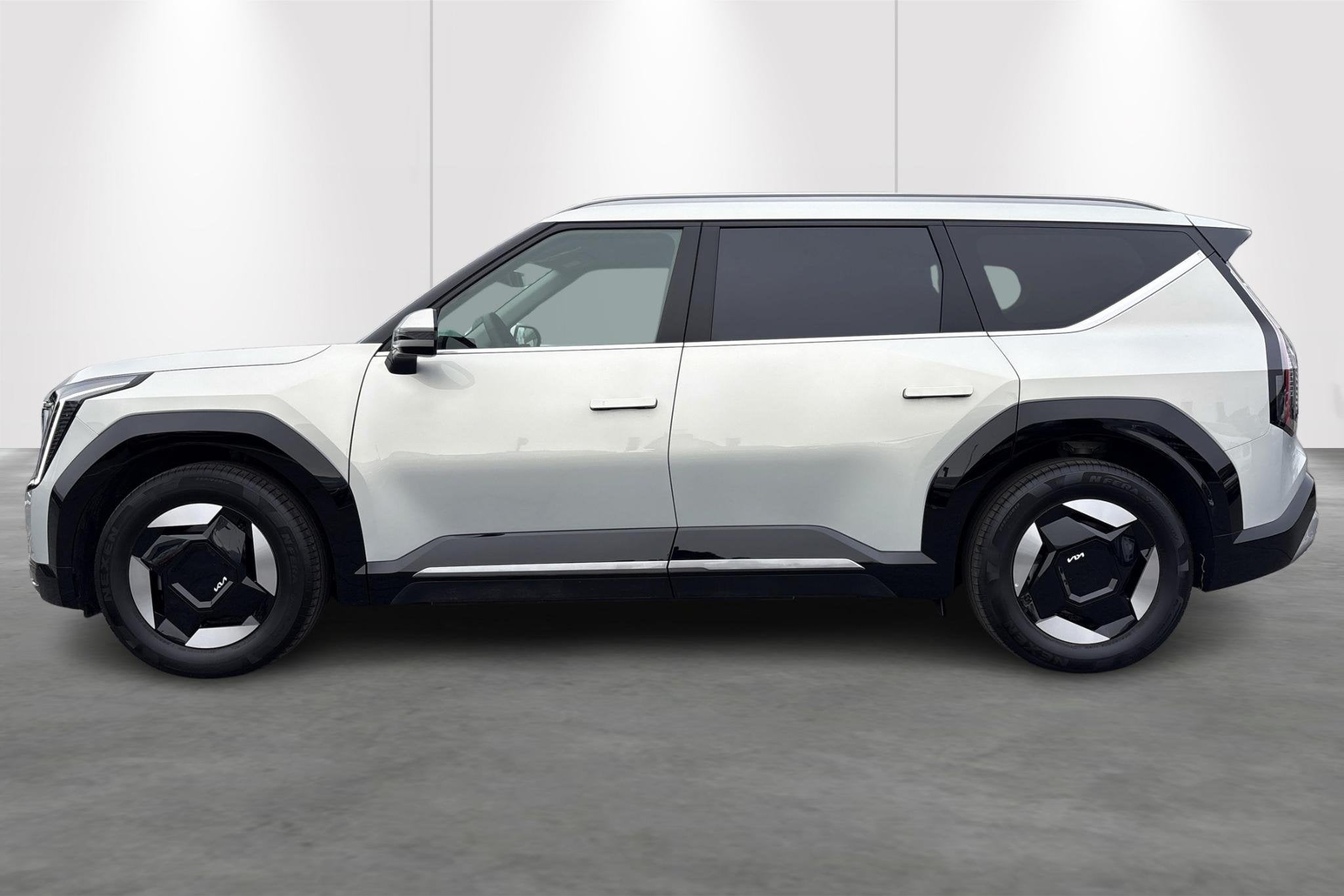 KIA EV9 BEV 99.8 kWh Earth - LEDER + GPS + CAMERA, Auto's, Kia, Automaat, https://public.car-pass.be/vhr/79772c29-57f2-416a-8bfd-a8007753097c