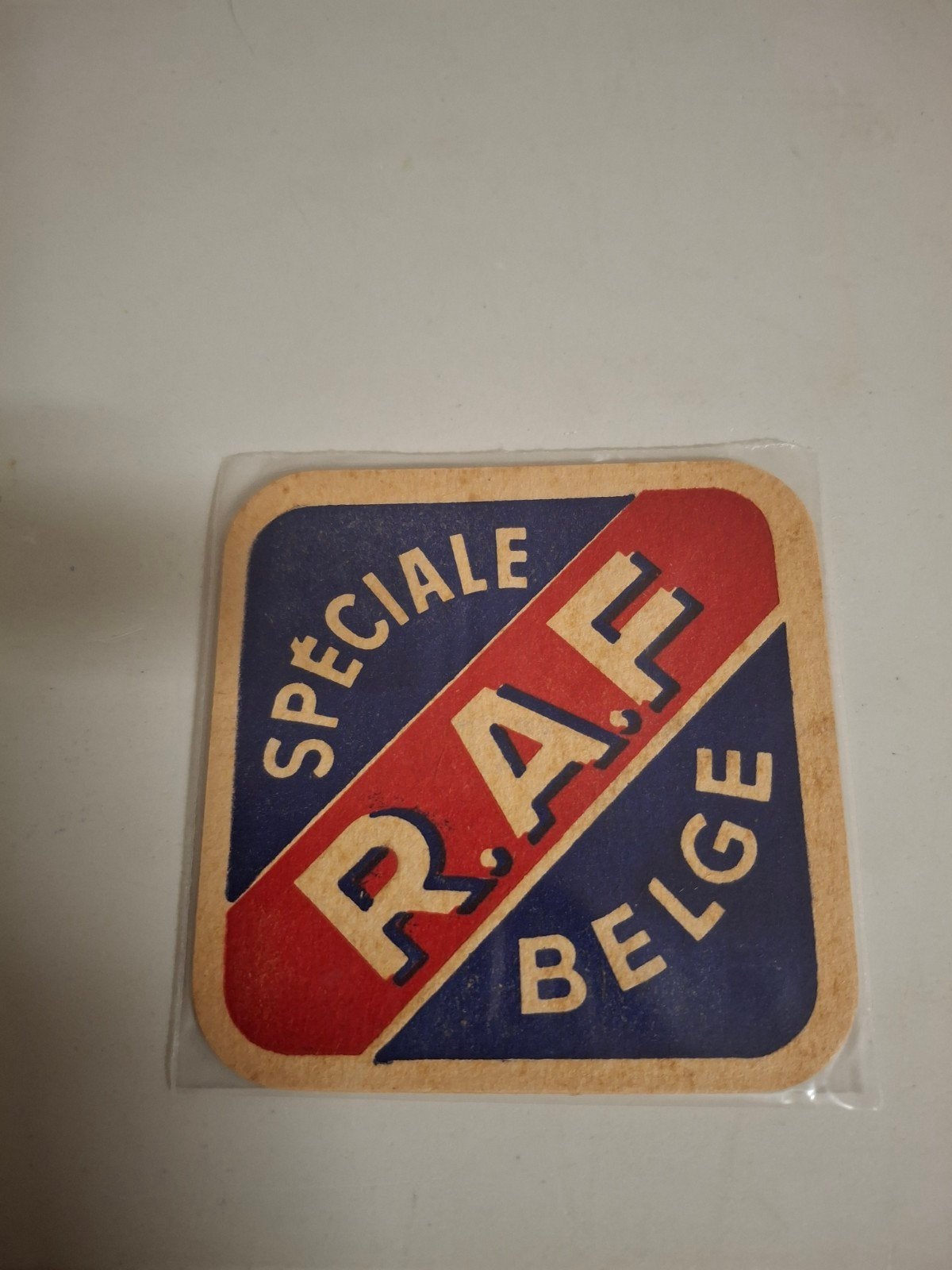 Oud bierviltje RAF lootvoet, Enlèvement ou Envoi