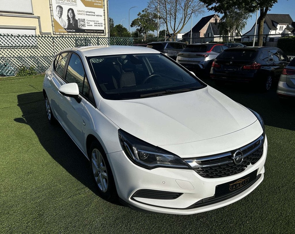 Opel Astra 1.0i ECOTEC LIMITED EDITION GPSA/CCARPLAY, Auto's, Voorwielaandrijving, 105 pk, Gebruikt, Bedrijf