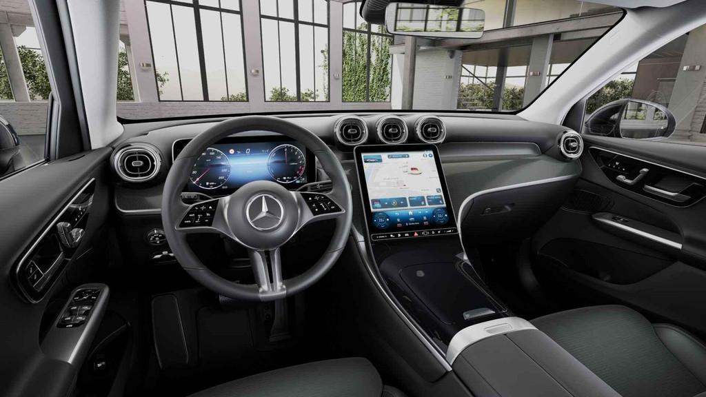 Mercedes-Benz GLC-Klasse 300 DE SUV Luxury Line | Panoramisc, Auto's, Mercedes-Benz, Automaat, Gebruikt, Zwart, 4 cilinders