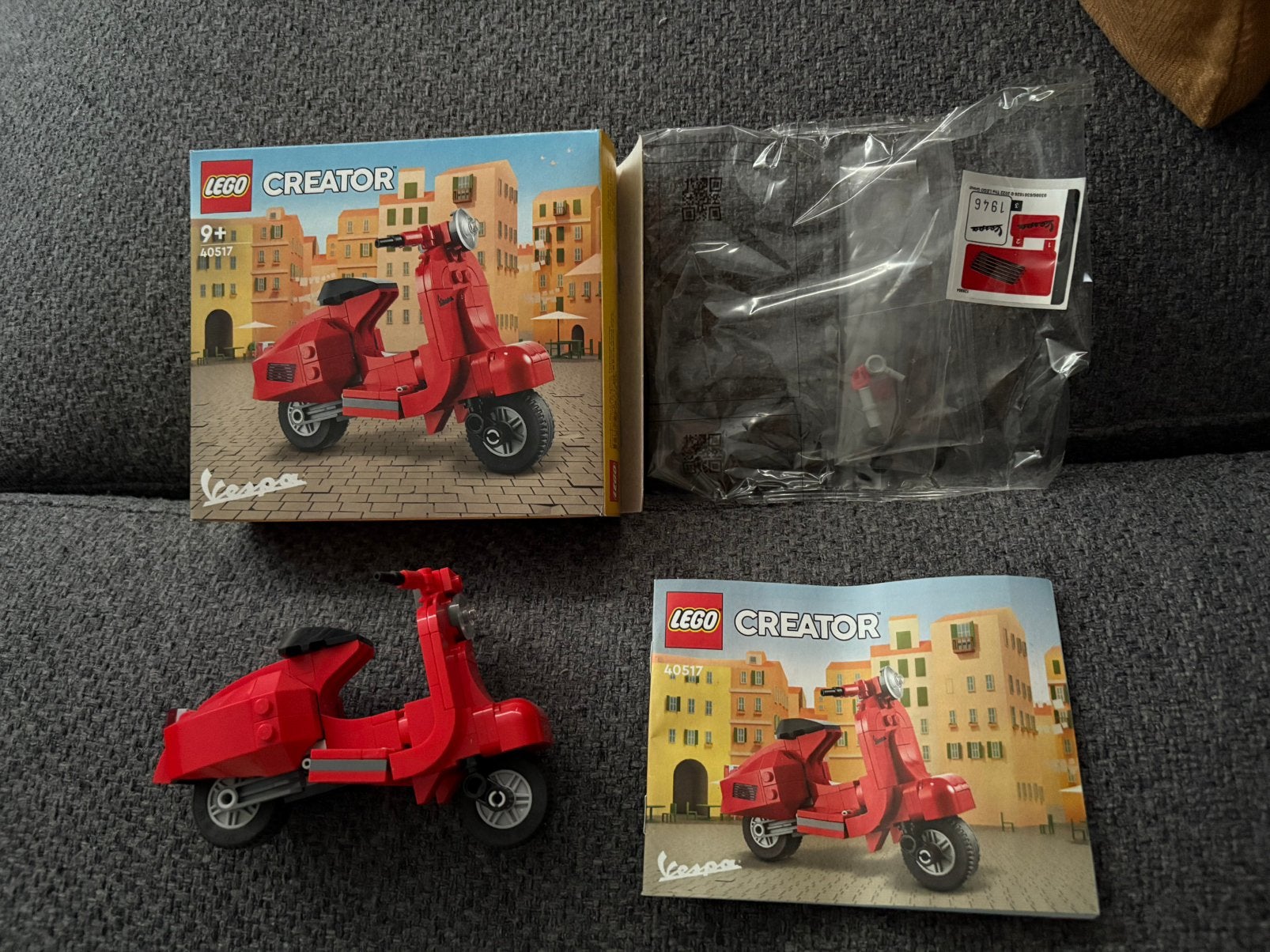 Lego 40517 mini Vespa Compleet met reserve onderdelen, Ophalen of Verzenden, Zo goed als nieuw, Compleet, Lego