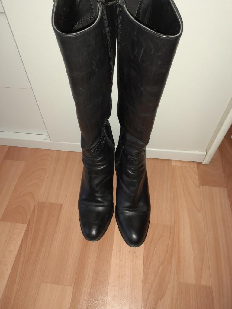 lange laarzen maat 39, Kleding | Dames, Zwart, Ophalen of Verzenden, Zo goed als nieuw, Hoge laarzen