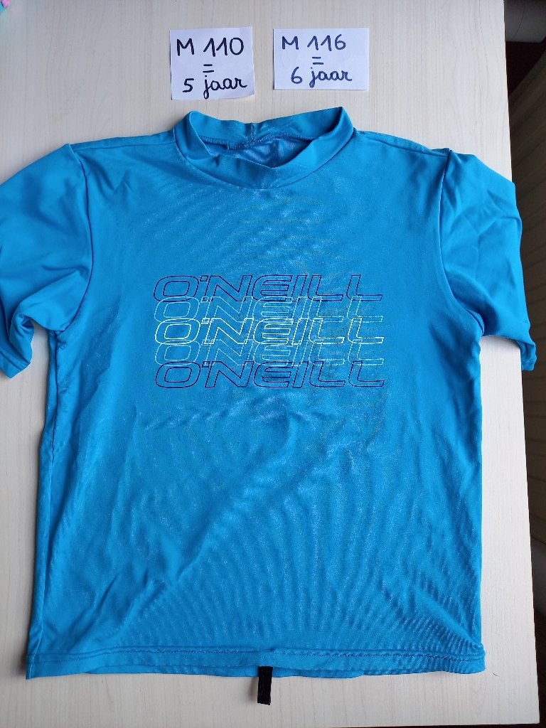 Nieuwstaat UV t-shirt O'neill maat 110-116, Kinderen en Baby's, Kinderkleding | Kinder-zwemkleding, Maat 116, UV-zwemkleding, Jongen of Meisje