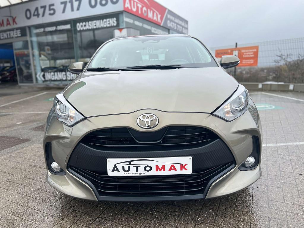 Toyota Yaris Yaris Hybrid 1.5i VVT-i E-CVT Dynamic, Autos, Toyota, Argent ou Gris, Achat, Entreprise, https://public.car-pass.be/vhr/1402acd5-af9a-4210-857b-0abf08f25924