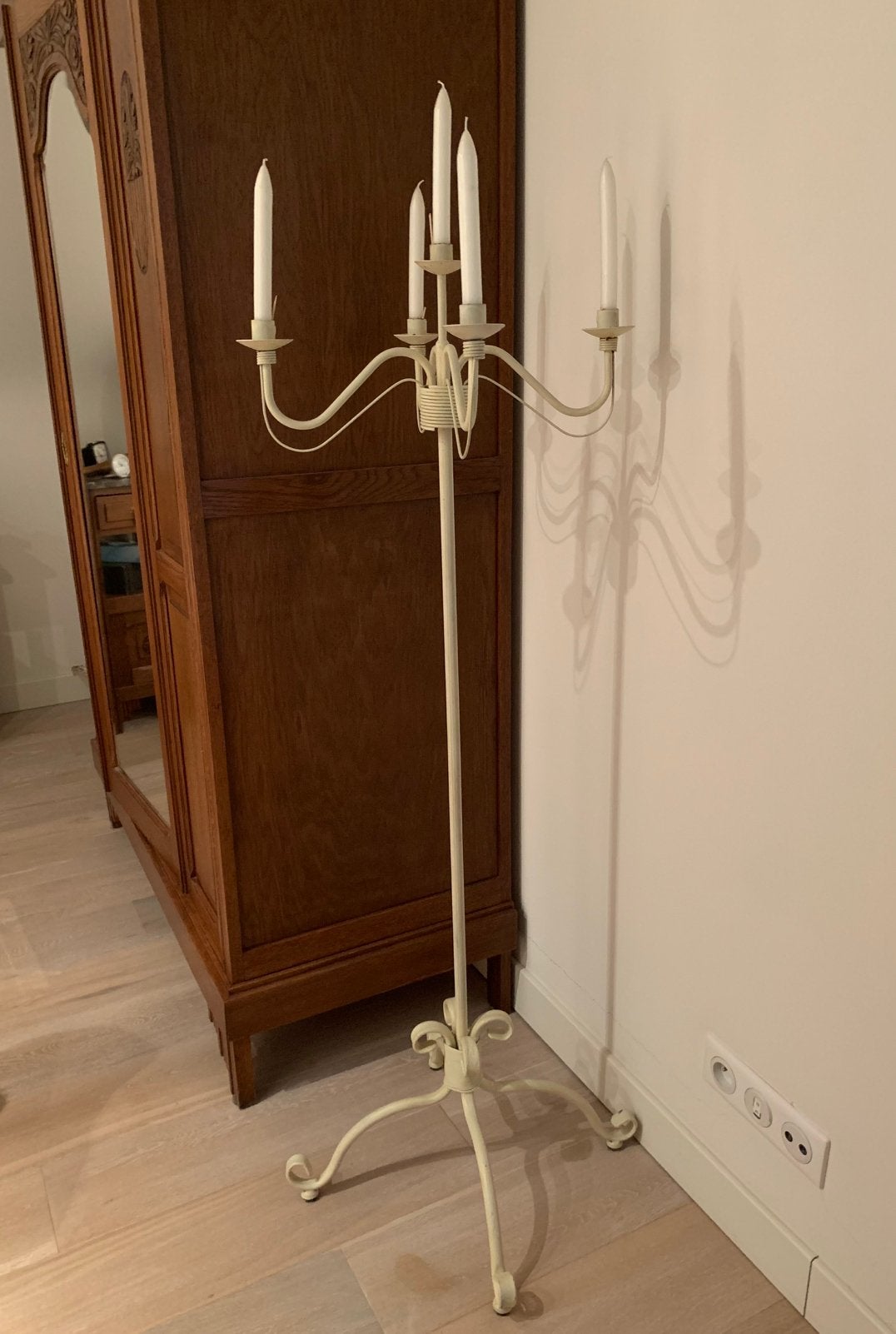 Prachtige klassieke vloerkandelaar (140 cm – 5-armig), Huis en Inrichting, Ophalen, Zo goed als nieuw, Crème, Metaal