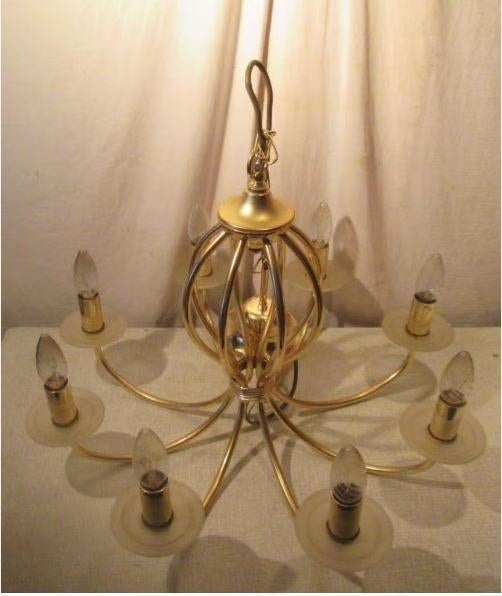 Magnifique lustre rétro en métal doré avec 8 points lumineux, Enlèvement ou Envoi
