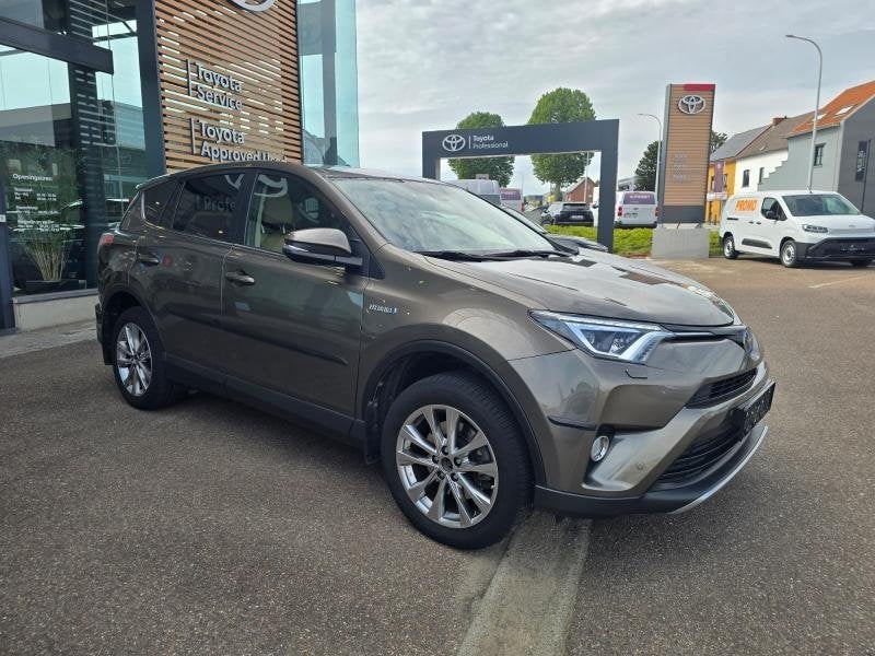 Toyota rav4 Premium, Autos, 118 g/km, Achat, Entreprise, 5 portes