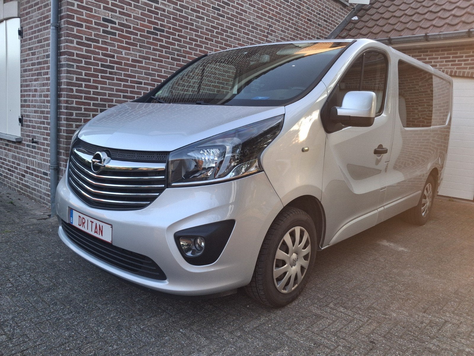 Opel vivaro biturbo 1.6 met 125pk dubbel cabine Euro6b  2018, Auto's, Opel, Particulier, ABS, Achteruitrijcamera, Adaptieve lichten