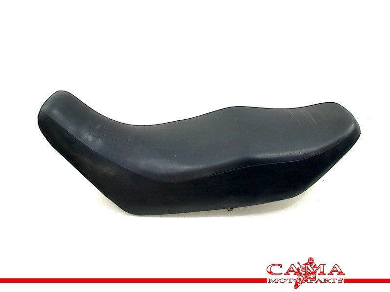 SIEGE COMPLET Yamaha FJ 600 (FJ600) (01-1984/-), Dhr. S. di Majo, Utilisé, Info@cama-motorparts.nl, P.J. Troelstraweg 8 8
3144 CX  MAASSLUIS, NL