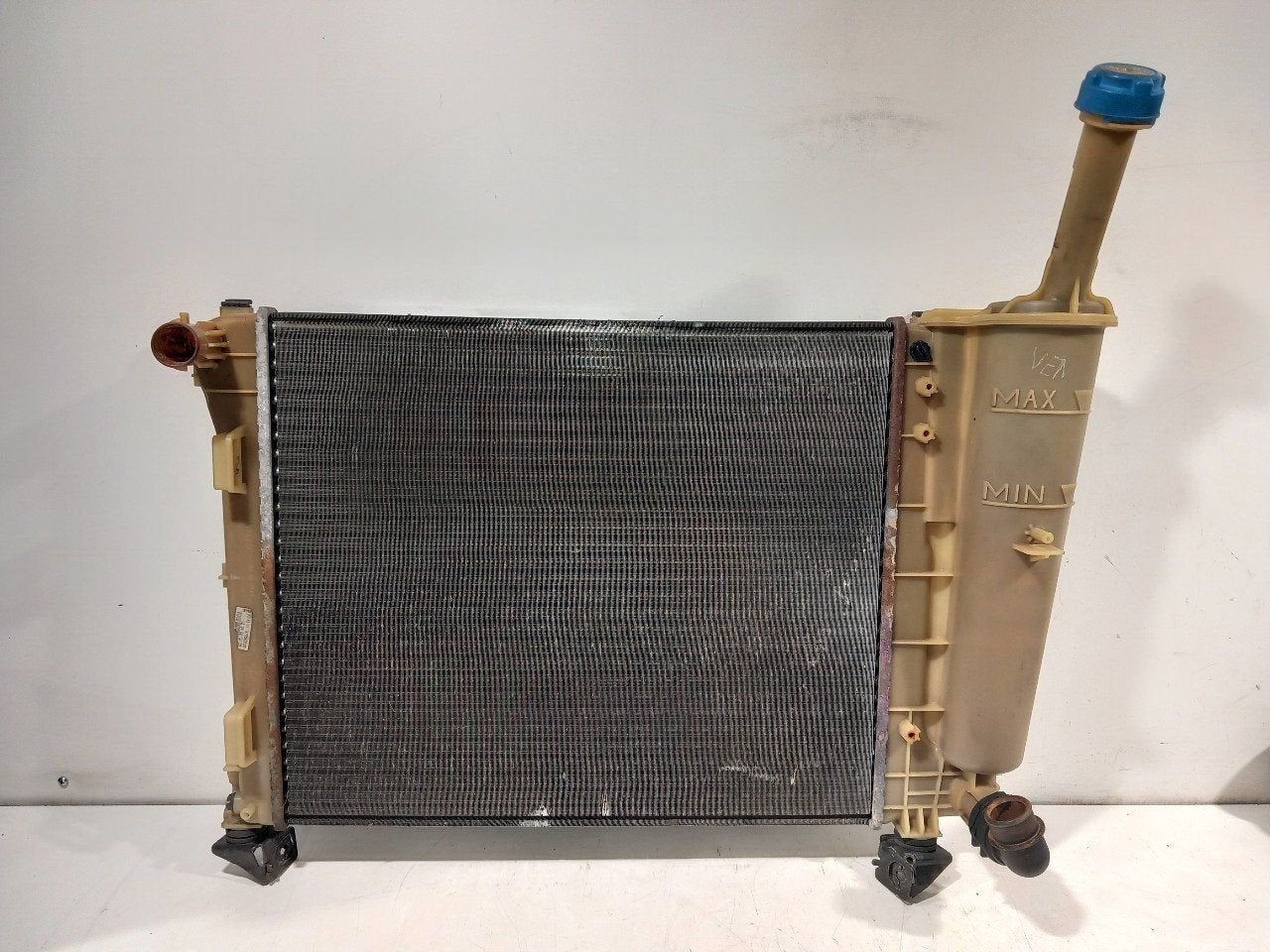 Radiateur Ford Ka, Auto-onderdelen, Onderdelen@venauto.nl, Van der Ven Autorecycling B.V., Gebruikt, Ettenseweg 76, 4706 PB Roosendaal, The Netherlands